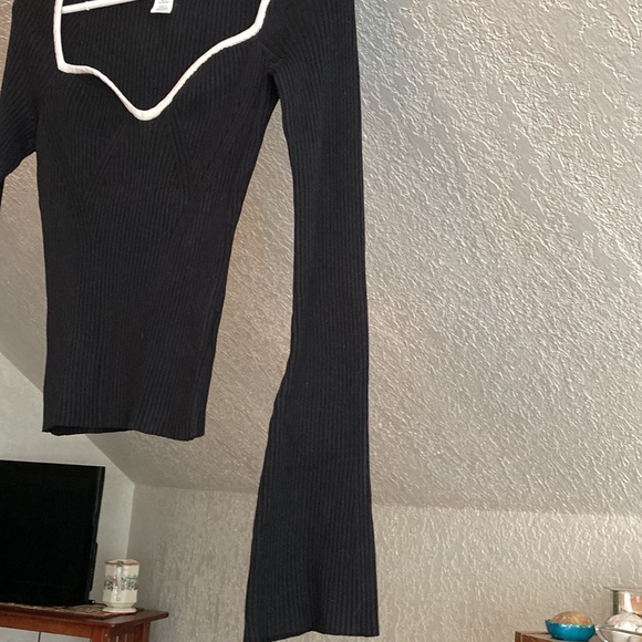 H&M women’s sweater - Picture 5 of 8